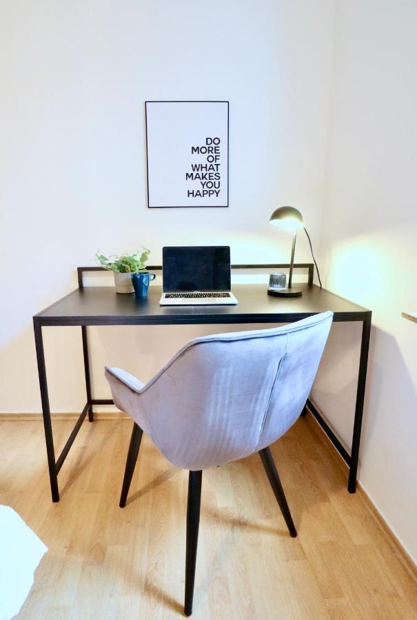 Sapphire Apartment: Free Parking + Netflix + Bathtub Эссен Экстерьер фото