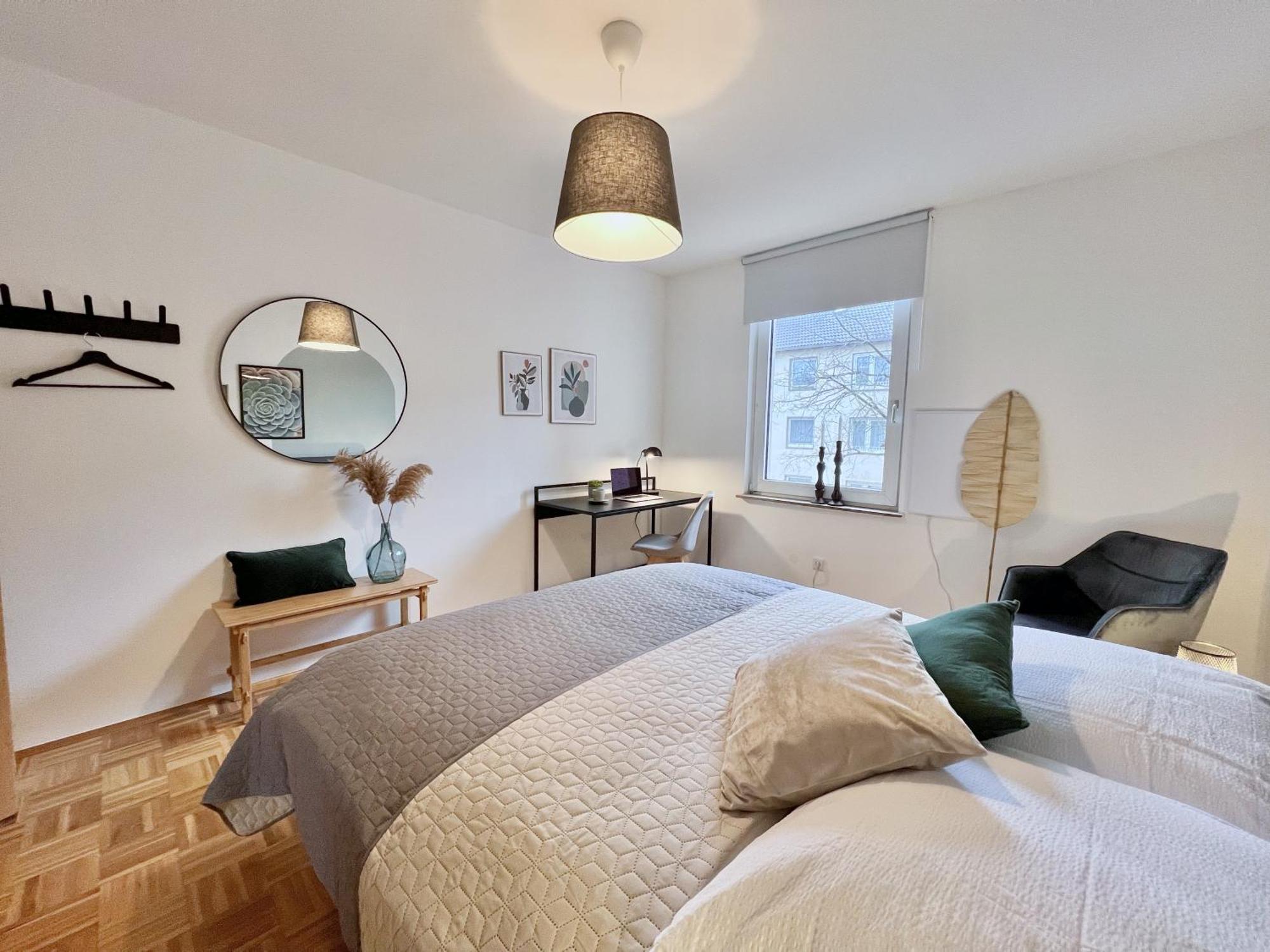 Sapphire Apartment: Free Parking + Netflix + Bathtub Эссен Экстерьер фото