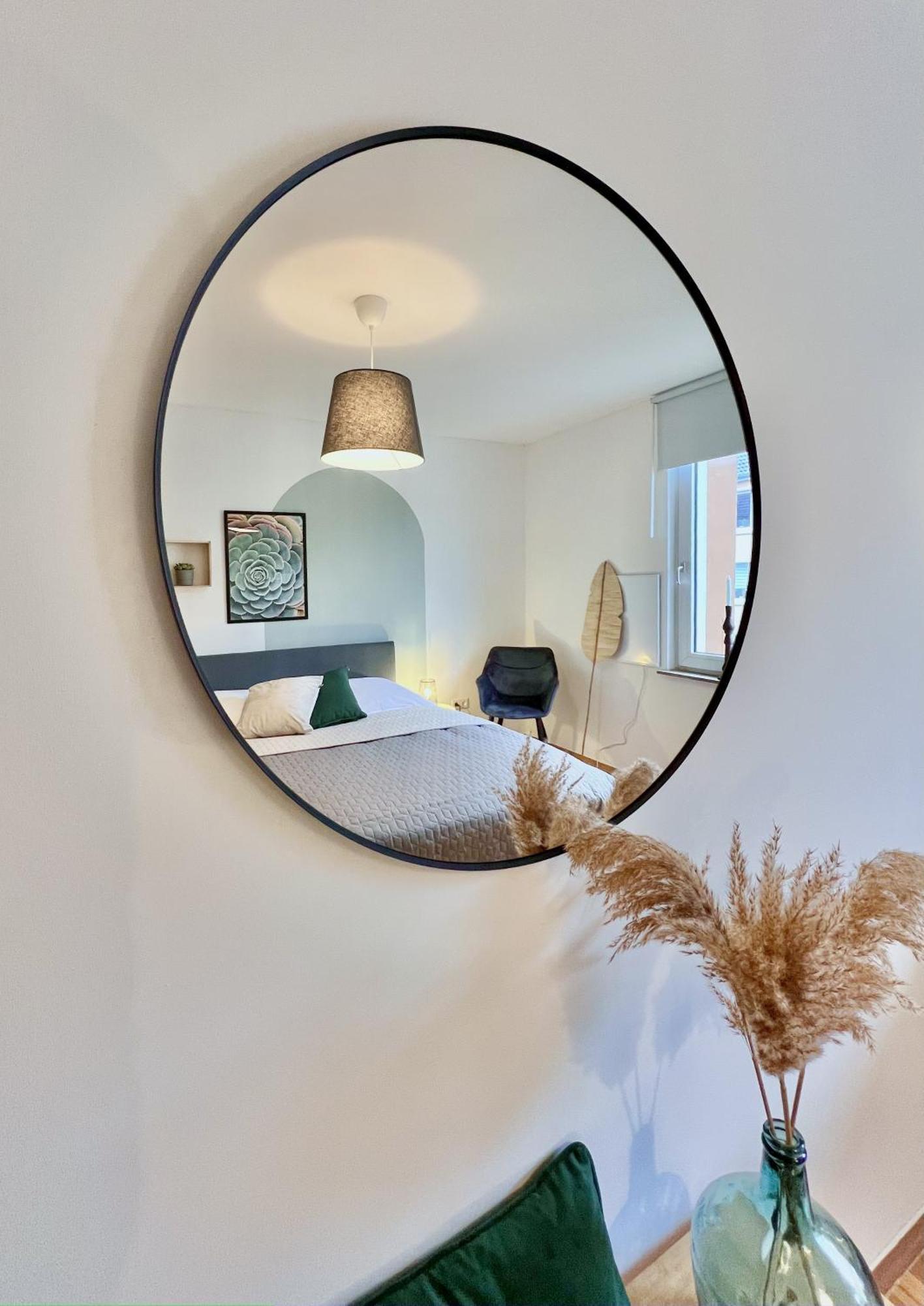 Sapphire Apartment: Free Parking + Netflix + Bathtub Эссен Экстерьер фото